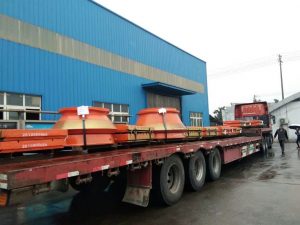 Pencetakan dan paket Cone Crusher Liner